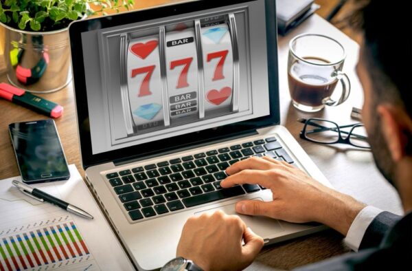 Unveiling the Secrets of Successful Online Slot Players